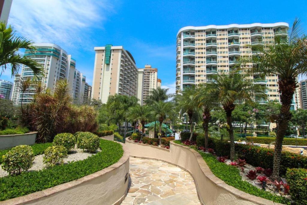 Barra Da Tijuca - 508 - De Frente Para Maravilhosa Piscina - Estacionamento Gratuito - Academia Comphania Atletica - Balsa Para Praia Gratis - Microondas - Geladeira Grande - Recepcao 24Horas - Wi-Fi - Com Pia Rio de Janeiro Extérieur photo