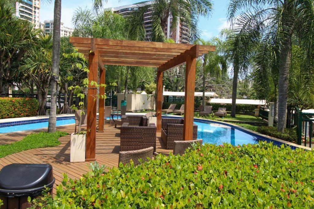 Barra Da Tijuca - 508 - De Frente Para Maravilhosa Piscina - Estacionamento Gratuito - Academia Comphania Atletica - Balsa Para Praia Gratis - Microondas - Geladeira Grande - Recepcao 24Horas - Wi-Fi - Com Pia Rio de Janeiro Extérieur photo