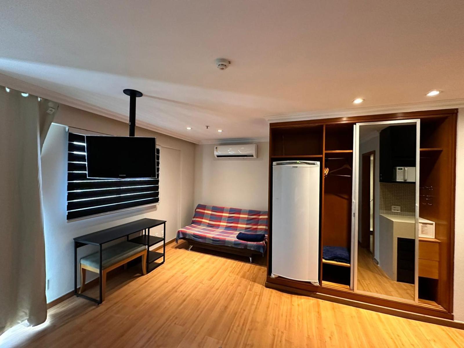 Barra Da Tijuca - 508 - De Frente Para Maravilhosa Piscina - Estacionamento Gratuito - Academia Comphania Atletica - Balsa Para Praia Gratis - Microondas - Geladeira Grande - Recepcao 24Horas - Wi-Fi - Com Pia Rio de Janeiro Extérieur photo