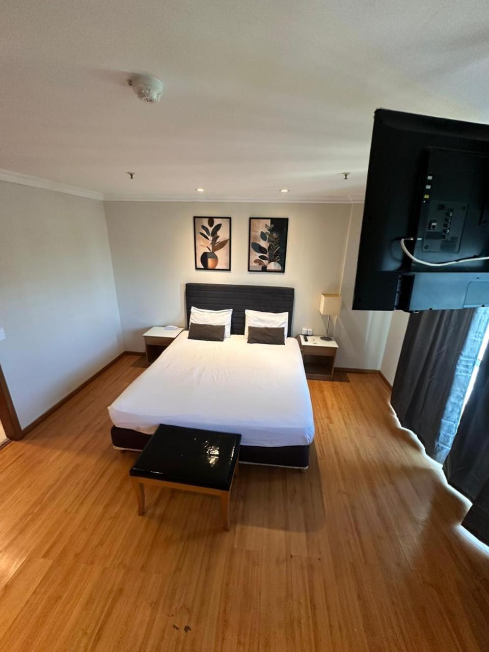 Barra Da Tijuca - 508 - De Frente Para Maravilhosa Piscina - Estacionamento Gratuito - Academia Comphania Atletica - Balsa Para Praia Gratis - Microondas - Geladeira Grande - Recepcao 24Horas - Wi-Fi - Com Pia Rio de Janeiro Extérieur photo